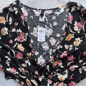 Windsor Store Black Floral Tie Top